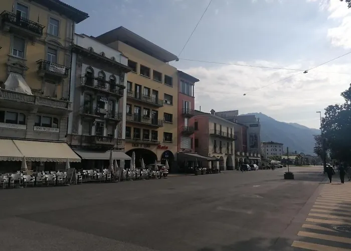 Paula* Pensjonat Locarno