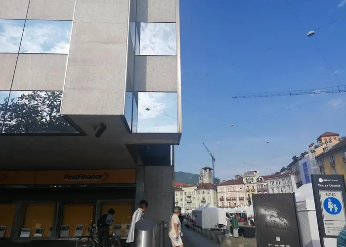 Paula* Pensjonat Locarno